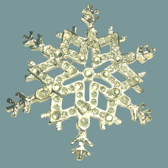 Silver Rhinestone Snowflake Pin Silvertone  Vintage - Picture 1 of 3